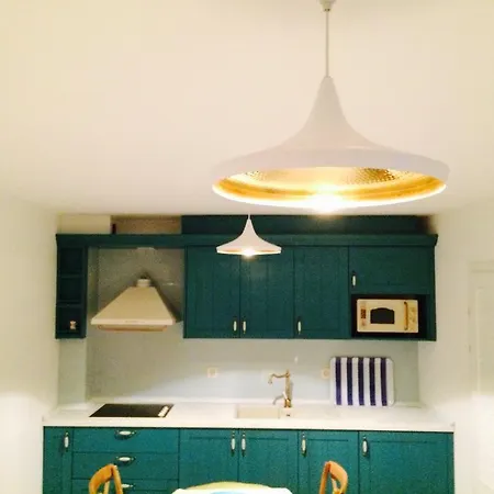 Villa Blue Bol